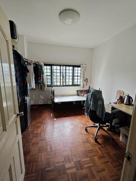 Shan Gate Apartments, 2 Shan Road, 3 Bedrooms, 1,216 sqft, Apartment For Rent, by Vincent Lim Boon Seng, 500052912 - Bedroom 2 - PropertyGuru.com.sg