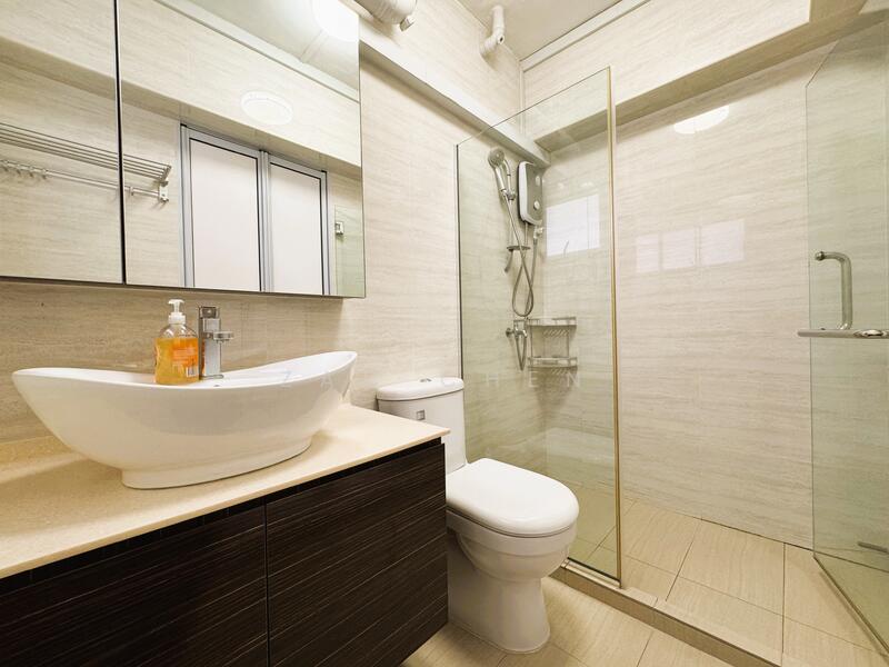 236 Compassvale Walk, 236 Compassvale Walk, 3 Bedrooms, 1,324 sqft, HDB Flat For Rent, by Zac Chen, 500052918 - Bathroom - PropertyGuru.com.sg
