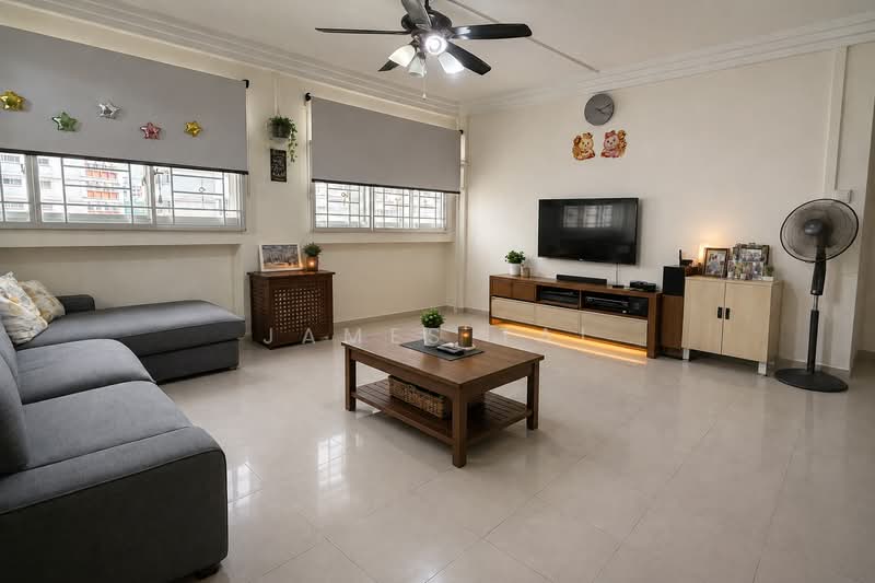 761 Jurong West Street 74, 761 Jurong West Street 74, 4 Bedrooms, 1,538 sqft, HDB Flat For Sale, by James Tai, 500052919 - Living Room - PropertyGuru.com.sg