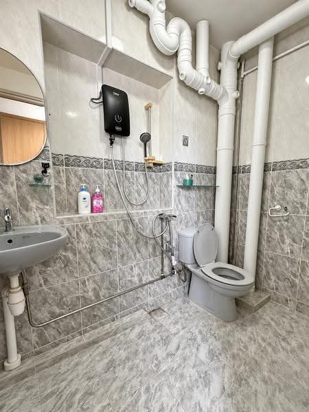 761 Jurong West Street 74, 761 Jurong West Street 74, Boon Lay / Jurong / Tuas, 4 Bedrooms, 1,539 sqft, HDB Flat For Sale, by James Tai, 500052919 - Bathroom - PropertyGuru.com.sg