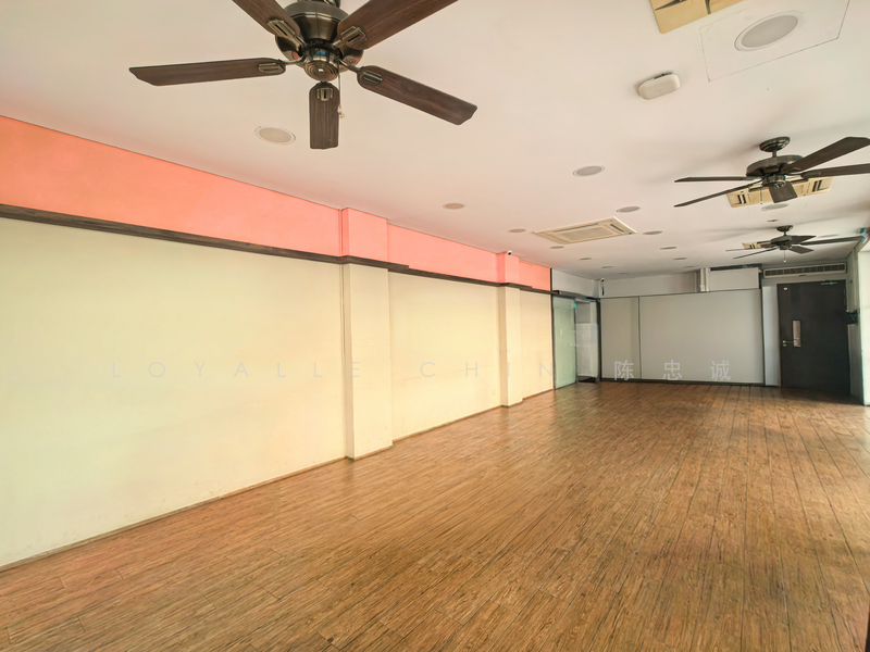 ⭐Cheap Jalan Besar Corner ⭐ F&B With Exhaust and Grease Trap 🔥, Jalan Besar, 1,250 sqft, Shop / Shophouse For Rent, by Loyalle Chin 陈忠诚, 500052926 - Interior - CommercialGuru.com.sg