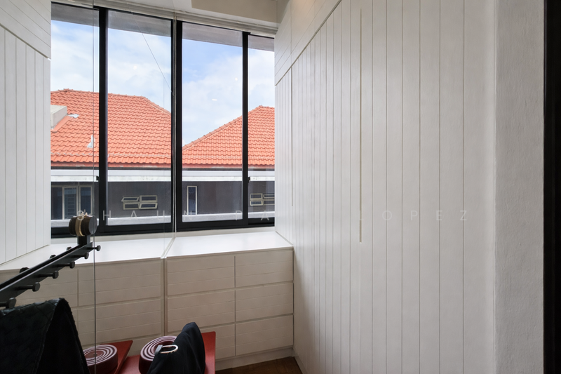 Berkeley Residences Condominium For Sale at S$ 1,758,888 | PropertyGuru Singapore - Master Wardrobe