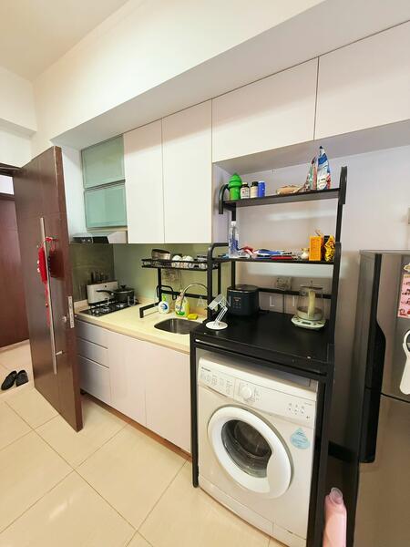 D'Weave, 5 Lorong 39 Geylang, 2 Bedrooms, 570 sqft, Condominium For Rent, by Julian Li, 500052953 - Kitchen - PropertyGuru.com.sg