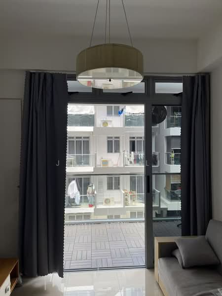 D'Weave, 5 Lorong 39 Geylang, 2 Bedrooms, 570 sqft, Condominium For Rent, by Julian Li, 500052953 - Balcony - PropertyGuru.com.sg