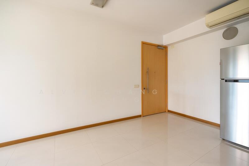 Waterview Condominium For Sale at S$ 1,399,999 | PropertyGuru Singapore - Kitchen