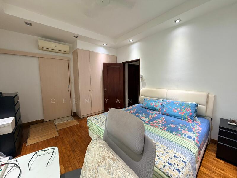 Parkshore Condominium For Sale at S$ 3,180,000 | PropertyGuru Singapore - Bedroom