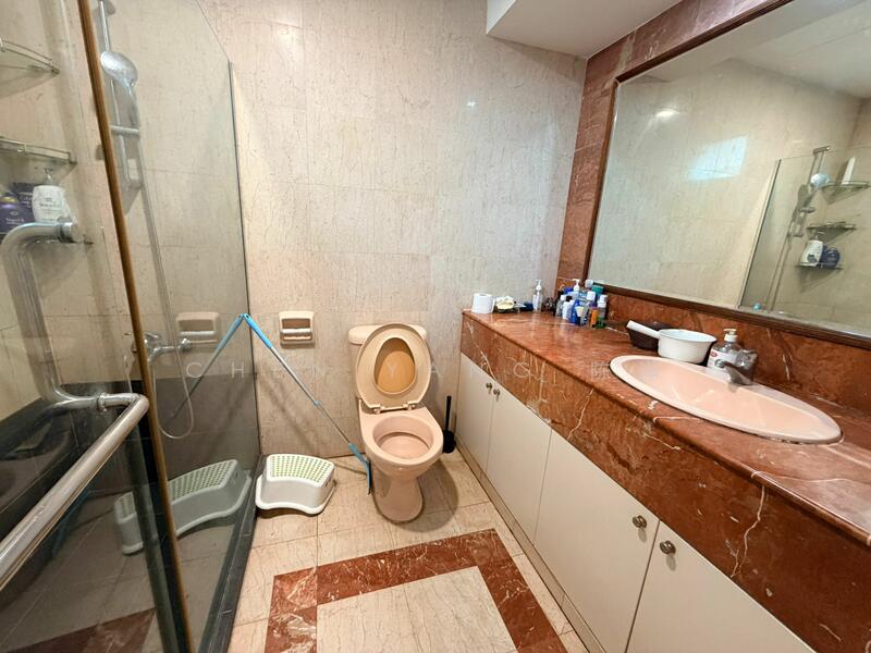 Parkshore Condominium For Sale at S$ 3,180,000 | PropertyGuru Singapore - Bathroom