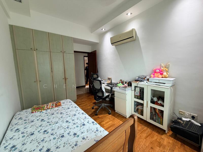 Parkshore Condominium For Sale at S$ 3,180,000 | PropertyGuru Singapore - Bedroom