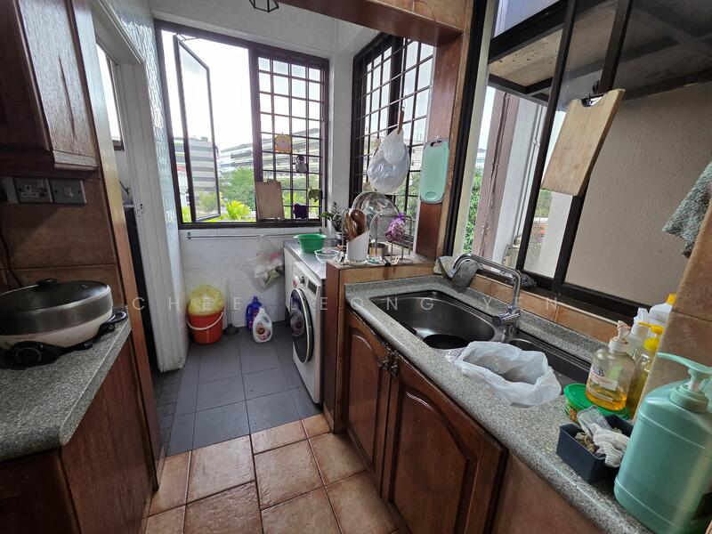 Tropicana Condominium, 2 Jalan Tiga Ratus, Room Rental, 200 sqft, Condominium For Rent, by Chee Leong Yen, 500052962 - Kitchen - PropertyGuru.com.sg