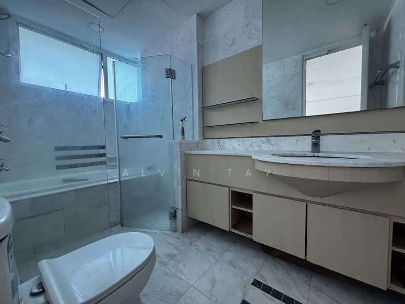 Dahlia Park Condo, 7 Flora Drive, 3 Bedrooms, 1,281 sqft, Condominium For Rent, by Alvin Tay, 500052966 - Bathroom - PropertyGuru.com.sg