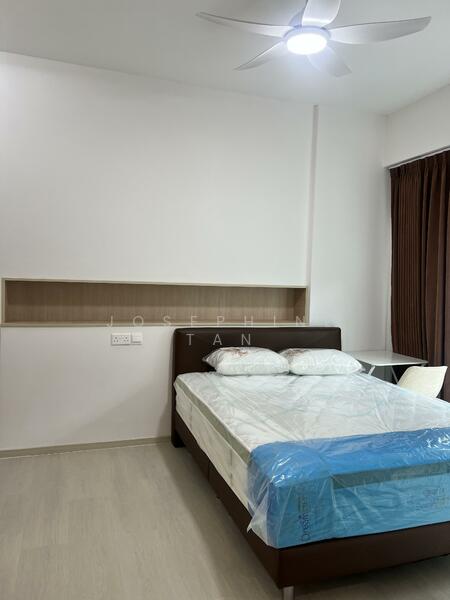 Gloucester Mansions, 10 Newton Road, 2 Bedrooms, 883 sqft, Condominium For Rent, by Josephine Tan, 500052981 - Bedroom - PropertyGuru.com.sg