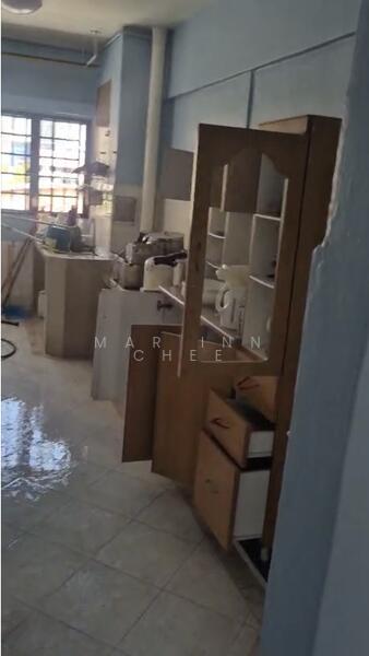 446 Clementi Avenue 3, 446 Clementi Avenue 3, 2 Bedrooms, 720 sqft, HDB Flat For Rent, by Mar Inn Chee, 500053043 - Kitchen - PropertyGuru.com.sg