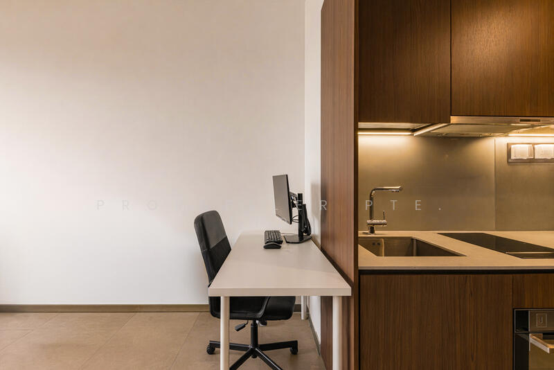 Midtown Modern Condominium For Sale at S$ 1,500,000 | PropertyGuru Singapore - Study