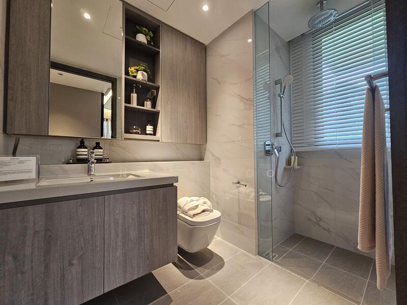 The LakeGarden Residences Condominium For Sale at S$ 2,743,000 | PropertyGuru Singapore - Bathroom