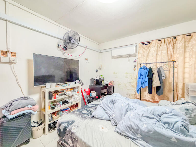 122 Yuan Ching Road HDB Flat For Sale at S$ 328,888 | PropertyGuru Singapore