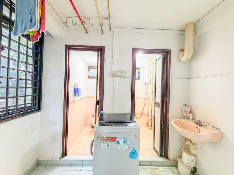 122 Yuan Ching Road HDB Flat For Sale at S$ 328,888 | PropertyGuru Singapore