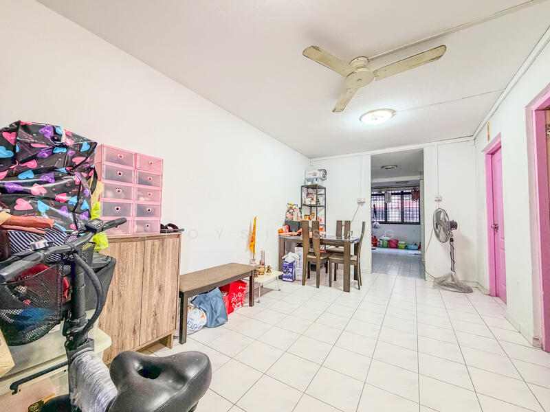 122 Yuan Ching Road HDB Flat For Sale at S$ 328,888 | PropertyGuru Singapore