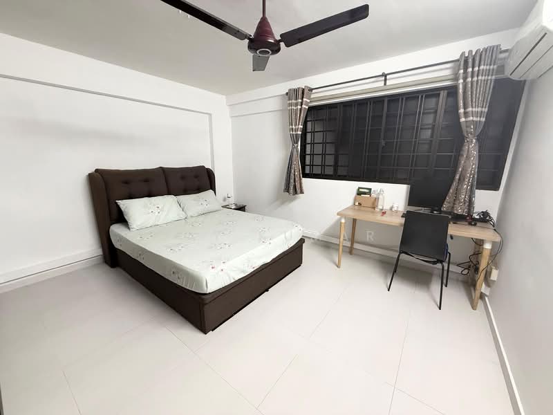 805 Yishun Ring Road HDB Flat For Sale at S$ 765,000 | PropertyGuru Singapore - Bedroom