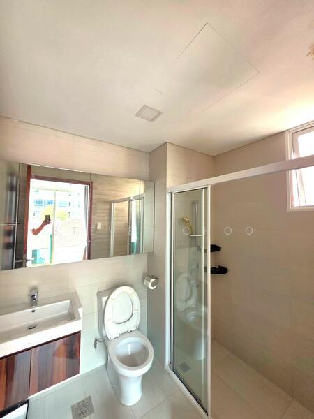 Rezi 26, 5 Lorong 26 Geylang, 2 Bedrooms, 796 sqft, Condominium For Rent, by Steven Choo, 500053085 - Bathroom - PropertyGuru.com.sg