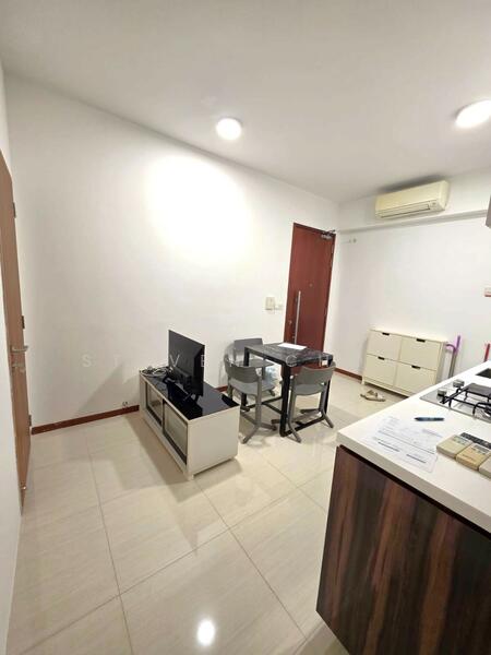 Rezi 26, 5 Lorong 26 Geylang, 2 Bedrooms, 796 sqft, Condominium For Rent, by Steven Choo, 500053085 - Living Room - PropertyGuru.com.sg