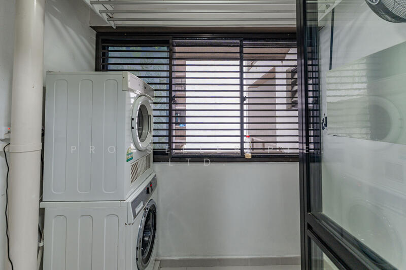 For Sale - 604A Tampines Avenue 9