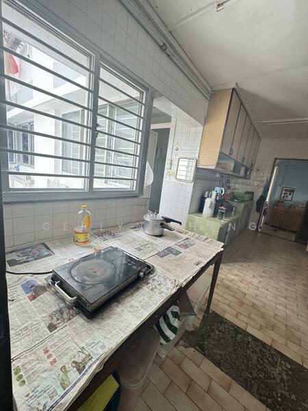 51 Teban Gardens Road, 51 Teban Gardens Road, Room Rental, 100 sqft, HDB Flat For Rent, by Cerlyn Zhang, 500053148 - Kitchen - PropertyGuru.com.sg