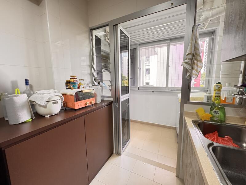 220B Sumang Lane HDB Flat For Sale at S$ 680,000 | PropertyGuru Singapore - Kitchen & Yard