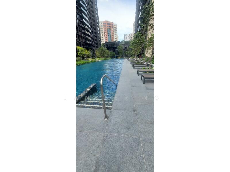 Tembusu Grand Condominium For Sale at S$ 2,100,000 | PropertyGuru Singapore - Lap pool