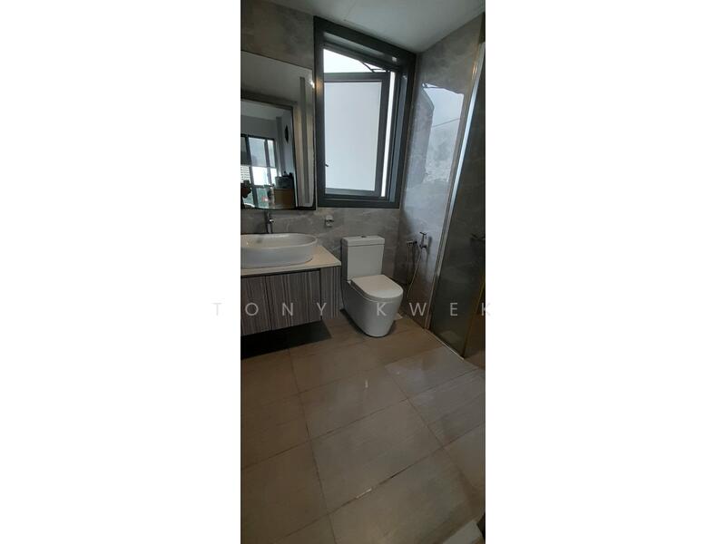 Northwave EC, 101 Woodlands View, 3 Bedrooms, 990 sqft, Executive Condominium For Rent, by Tony Kwek, 500053171 - Bathroom - PropertyGuru.com.sg