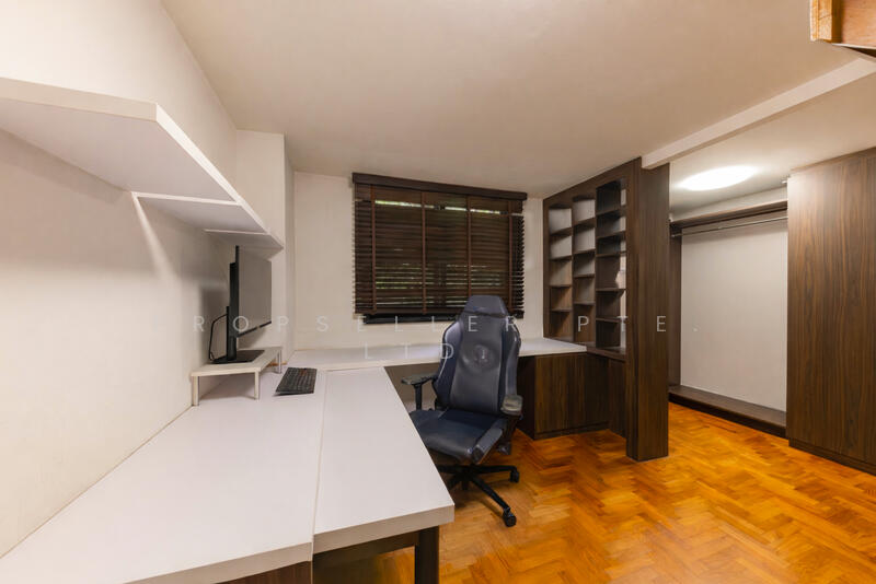 Regent Heights Condominium For Sale at S$ 1,000,000 | PropertyGuru Singapore - Study