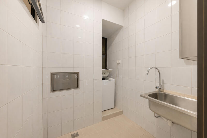 Regent Heights Condominium For Sale at S$ 1,000,000 | PropertyGuru Singapore - Interior