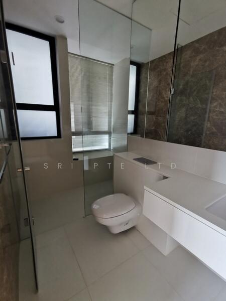 d'Leedon (Former Farrer Court), 5 Leedon Heights, 3 Bedrooms, 1,496 sqft, Condominium For Rent, by VINCENT LYE, 500053181 - Bathroom - PropertyGuru.com.sg