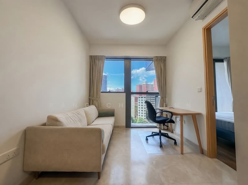 Commonwealth Towers, 230 Commonwealth Avenue, 1 Bedroom, 441 sqft, Condominium For Sale, by Pang Chun Enn, 500053186 - Living - PropertyGuru.com.sg