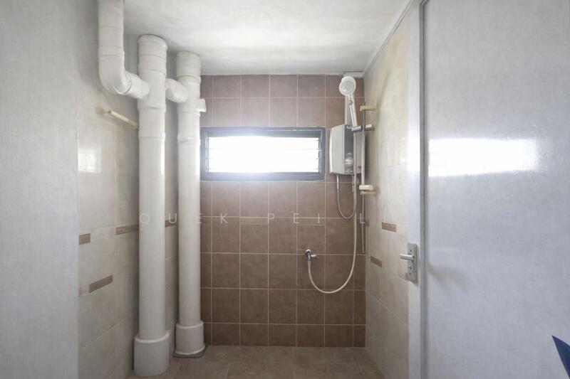 214 Lorong 8 Toa Payoh HDB Flat For Sale at S$ 488,000 | PropertyGuru Singapore