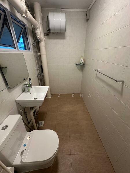 254 Simei Street 1, 254 Simei Street 1, Room Rental, 150 sqft, HDB Flat For Rent, by Hafiz Khan, 500053195 - Bathroom - PropertyGuru.com.sg