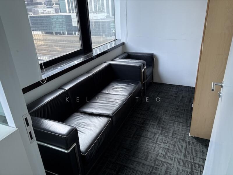 Raffles Place, Good Layout Fitted Unit, , 1,894 sqft, Office For Rent, by Kelvin Teo, 500053203 - Interior - CommercialGuru.com.sg