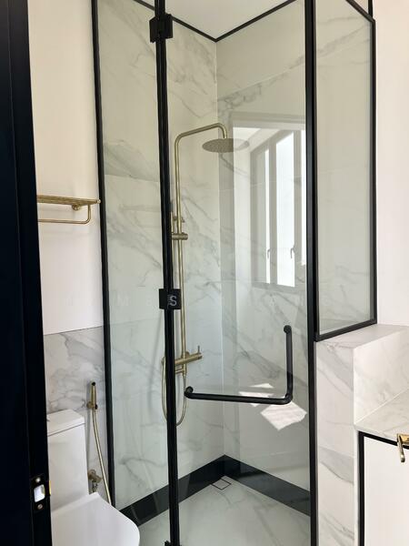 Garden View Estate, Conway Circle, 6 Bedrooms, 5,200 sqft, Semi-Detached House For Rent, by James Chang, 500053237 - Bathroom - PropertyGuru.com.sg