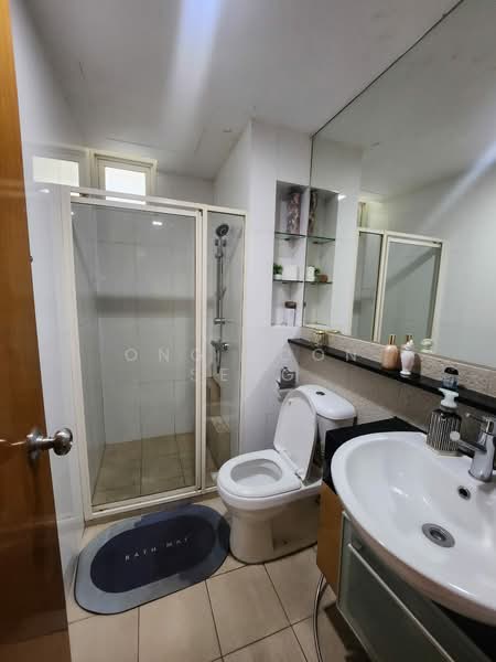 Ris Grandeur, 21 Elias Road, 4 Bedrooms, 1,500 sqft, Condominium For Rent, by Ong Boon Seng, 500053245 - Bathroom - PropertyGuru.com.sg