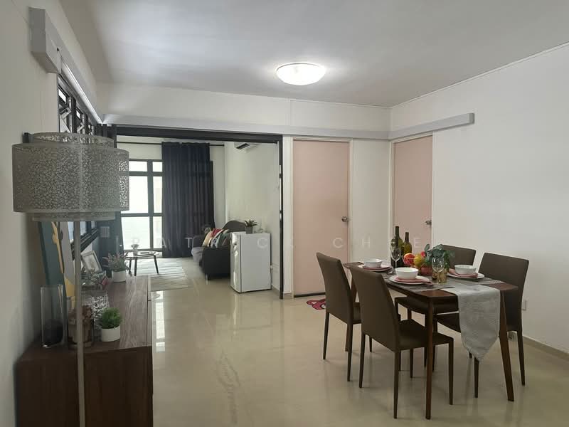 653A Jurong West Street 61, 653A Jurong West Street 61, 3 Bedrooms, 1,195 sqft, HDB Flat For Sale, by Patrick Chee, 500053247 - Living Room - PropertyGuru.com.sg