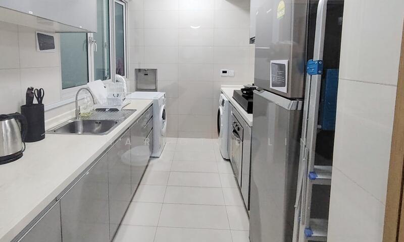 Caspian, 50 Lakeside Drive, Room Rental, 200 sqft, Condominium For Rent, by Charlotte Lin, 500053260 - Kitchen - PropertyGuru.com.sg
