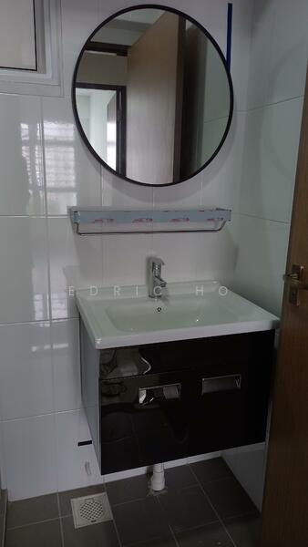 289A Compassvale Crescent HDB Flat For Sale at S$ 695,000 | PropertyGuru Singapore - Bathroom