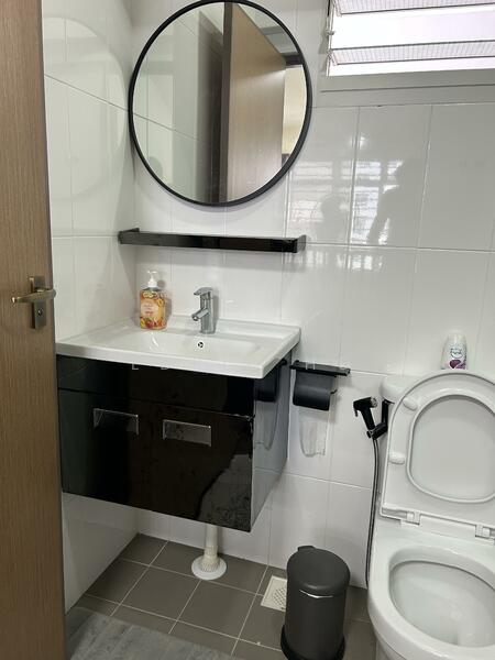 289A Compassvale Crescent HDB Flat For Sale at S$ 695,000 | PropertyGuru Singapore - Bathroom