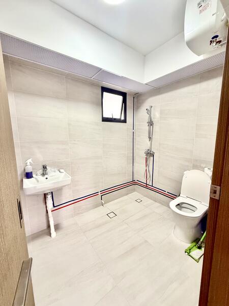 338C Yishun Avenue 6, 338C Yishun Avenue 6, 3 Bedrooms, 1,054 sqft, HDB Flat For Rent, by Chia Hoe Yin, 500053291 - Bathroom - PropertyGuru.com.sg