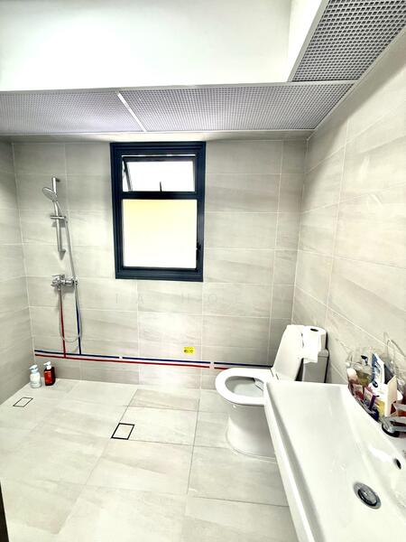 338C Yishun Avenue 6, 338C Yishun Avenue 6, 3 Bedrooms, 1,054 sqft, HDB Flat For Rent, by Chia Hoe Yin, 500053291 - Bathroom - PropertyGuru.com.sg