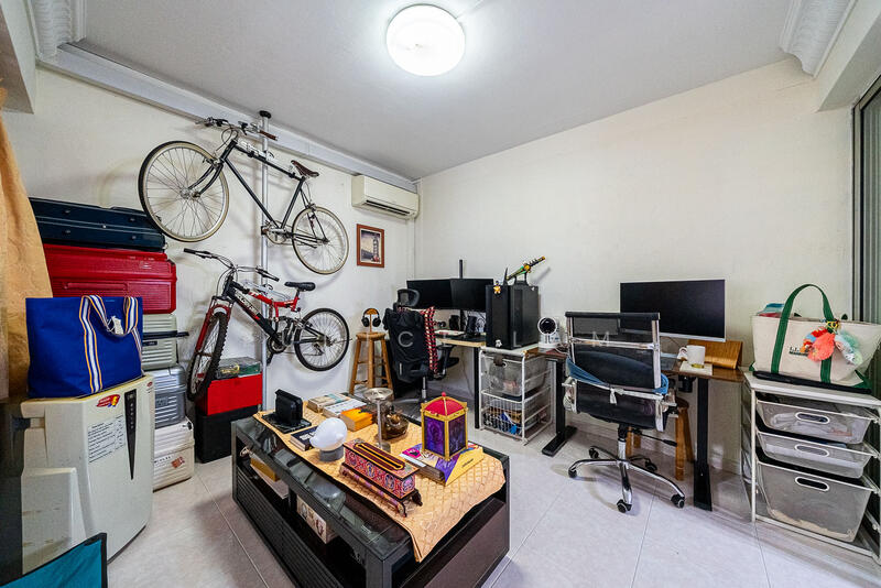 526 Choa Chu Kang Street 51 HDB Flat For Sale at S$ 798,000 | PropertyGuru Singapore - Study