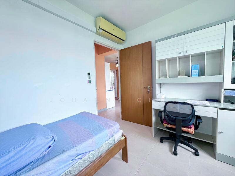 20 Teban Gardens Road HDB Flat For Sale at S$ 530,000 | PropertyGuru Singapore - Bedroom