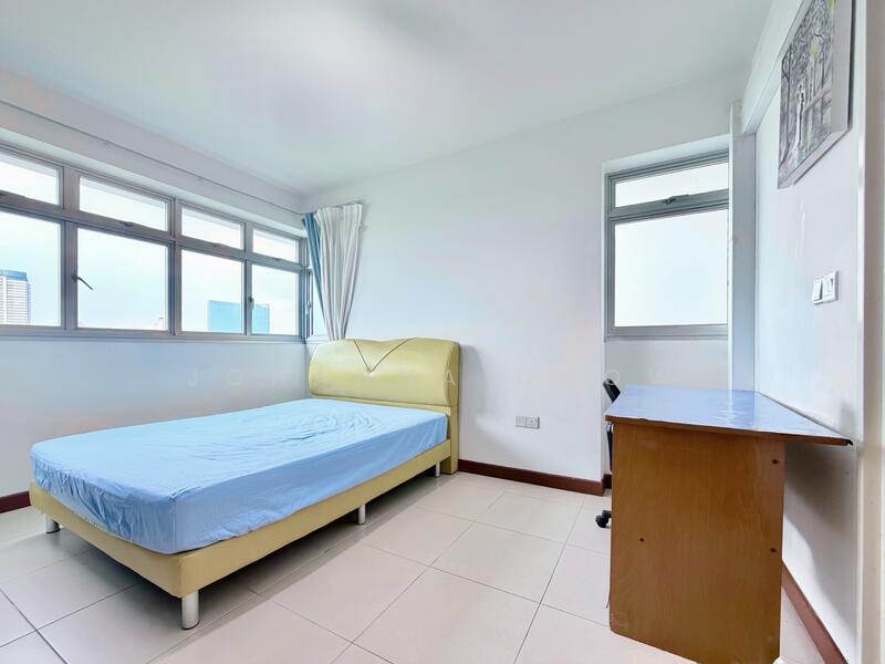 20 Teban Gardens Road HDB Flat For Sale at S$ 530,000 | PropertyGuru Singapore - Bedroom