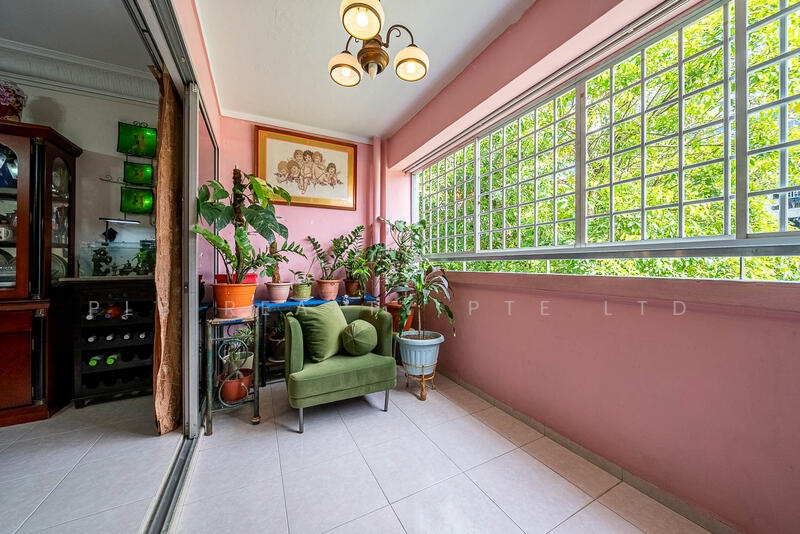 526 Choa Chu Kang Street 51 HDB Flat For Sale at S$ 798,000 | PropertyGuru Singapore - Balcony