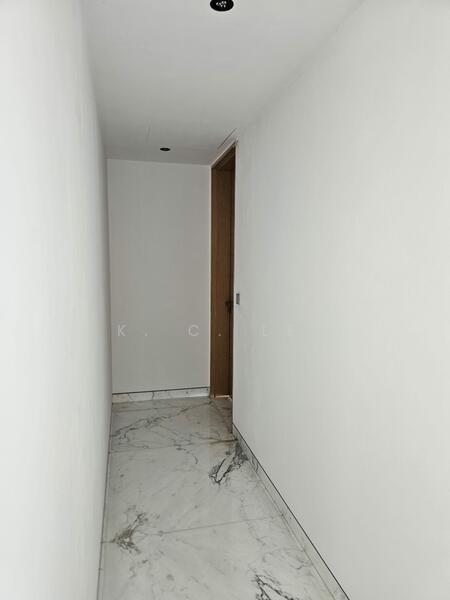 White House Residence, 67 Stevens Road, 4 Bedrooms, 3,864 sqft, Condominium For Rent, by K. C. Lee, 500053323 - Fourth Flr Corridor - PropertyGuru.com.sg