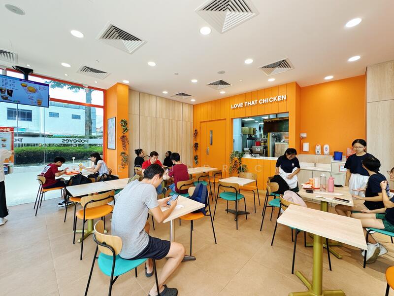 East Village, 430 Upper Changi Road, 1,140 sqft, Food & Beverage For Sale, by Teo Jedrich, 500053324 - Interior - CommercialGuru.com.sg